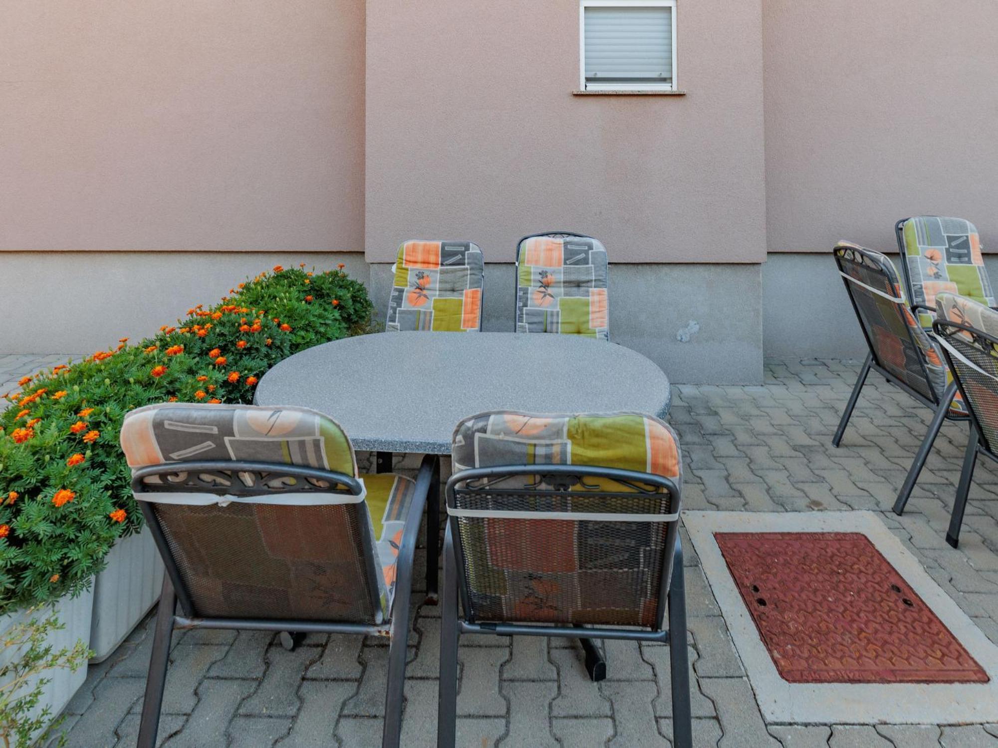 Apartment Mlasina-3 By Interhome Нин Экстерьер фото