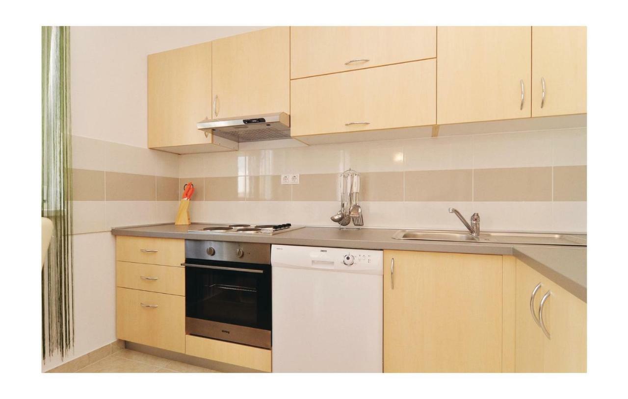 Apartment Mlasina-3 By Interhome Нин Экстерьер фото